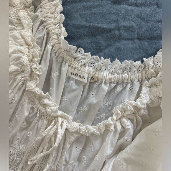 Doen Isolde dress in white sz S - FLAW see description - Picture 5 of 7